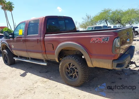 2015 Ford F-250 Lariat z USA, uszkodzony, nr VIN 1FT7W2BT4FEB04440
